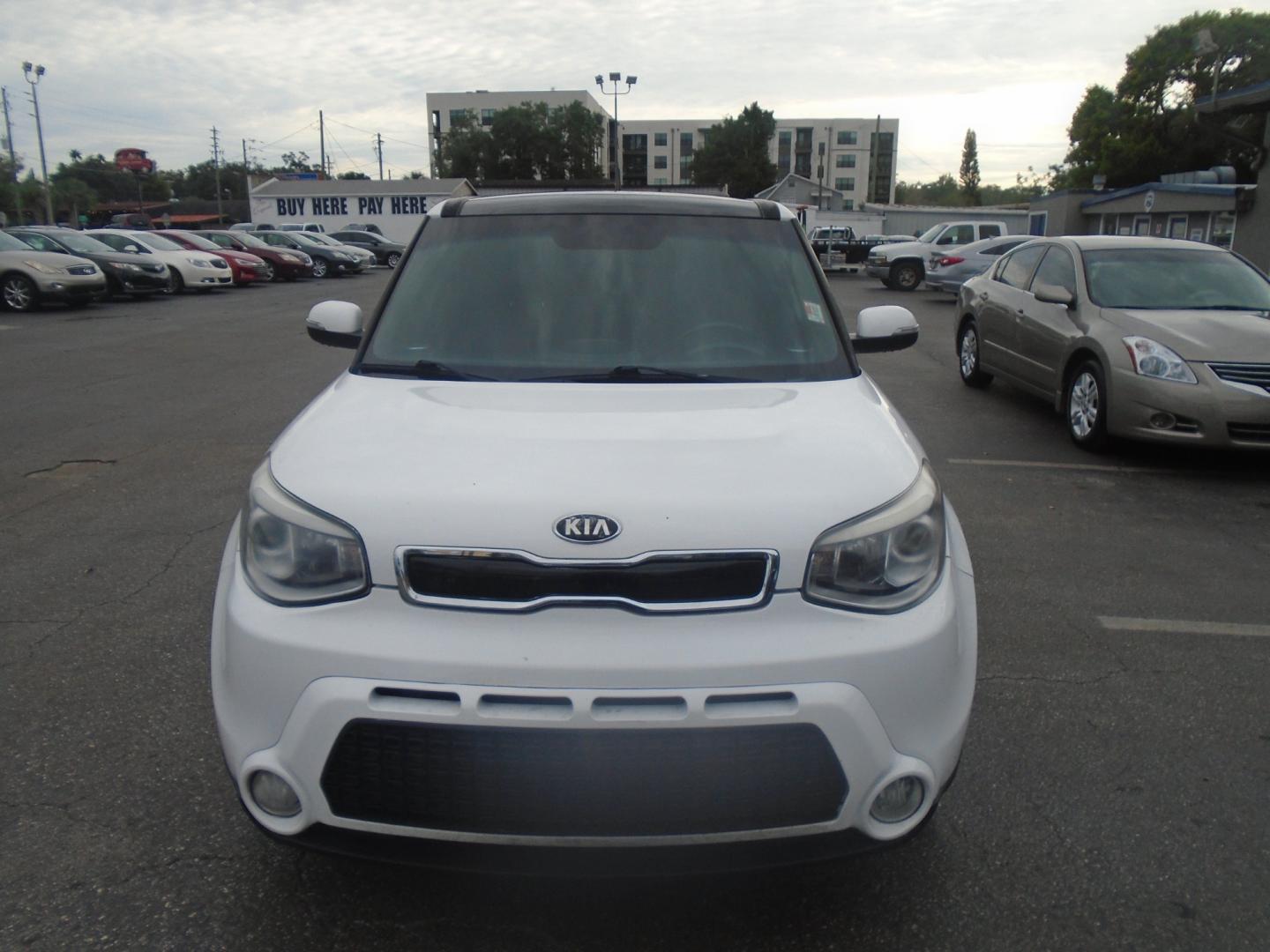 2015 Kia Soul ! (KNDJX3A57F7) with an 2.0L L4 DOHC 16V engine, 6-Speed Automatic transmission, located at 6112 N Florida Avenue, Tampa, FL, 33604, (888) 521-5131, 27.954929, -82.459534 - Photo#1